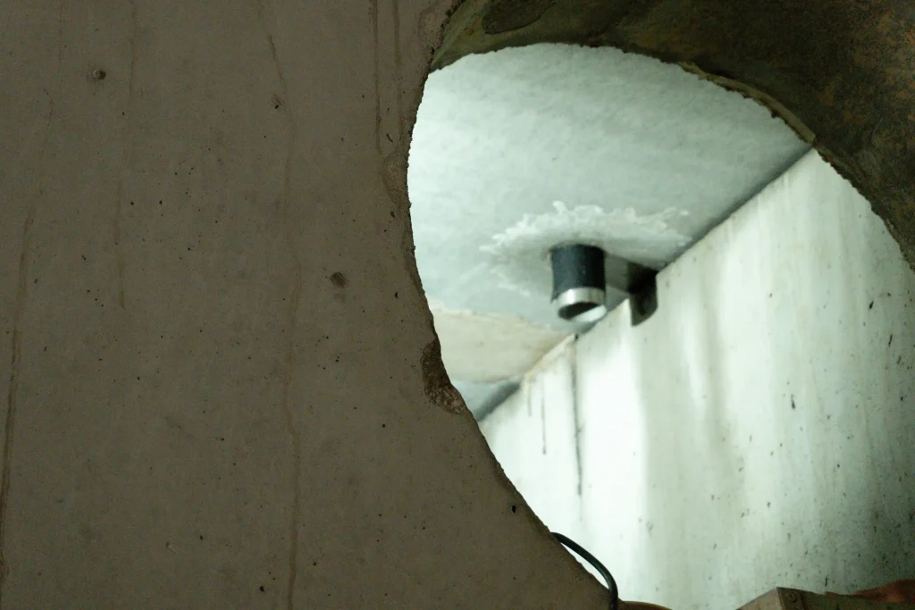 Pozo de geotermia en la obra del TEC